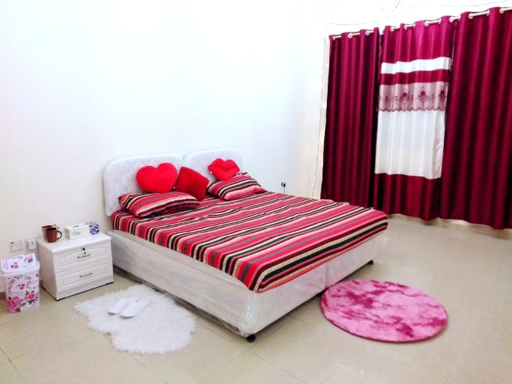 דובאי Bright Sunshine Holiday Home Shared Apartments מראה חיצוני תמונה